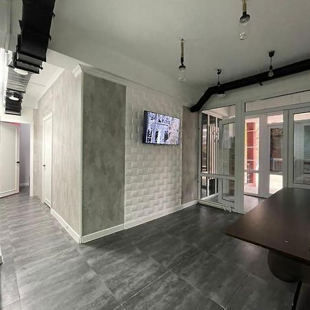Hostel Del Luna Almatı Dış mekan fotoğraf