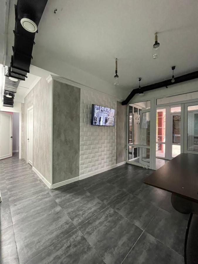 Hostel Del Luna Almatı Dış mekan fotoğraf