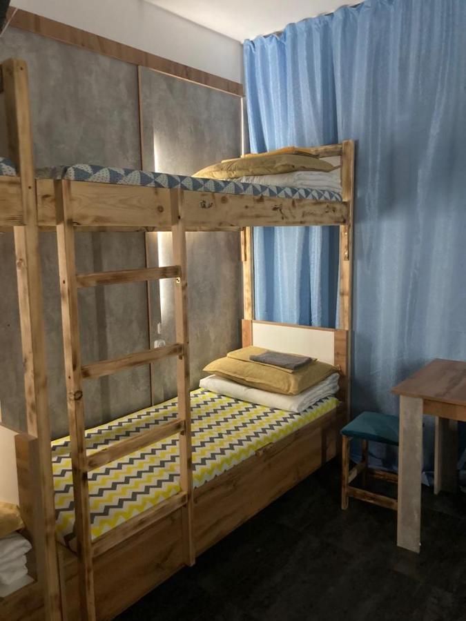 Hostel Del Luna Almatı Dış mekan fotoğraf