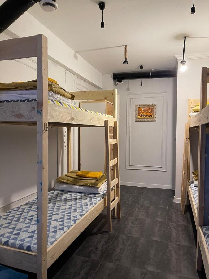 Hostel Del Luna Almatı Dış mekan fotoğraf
