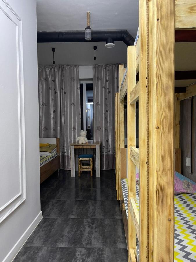 Hostel Del Luna Almatı Dış mekan fotoğraf