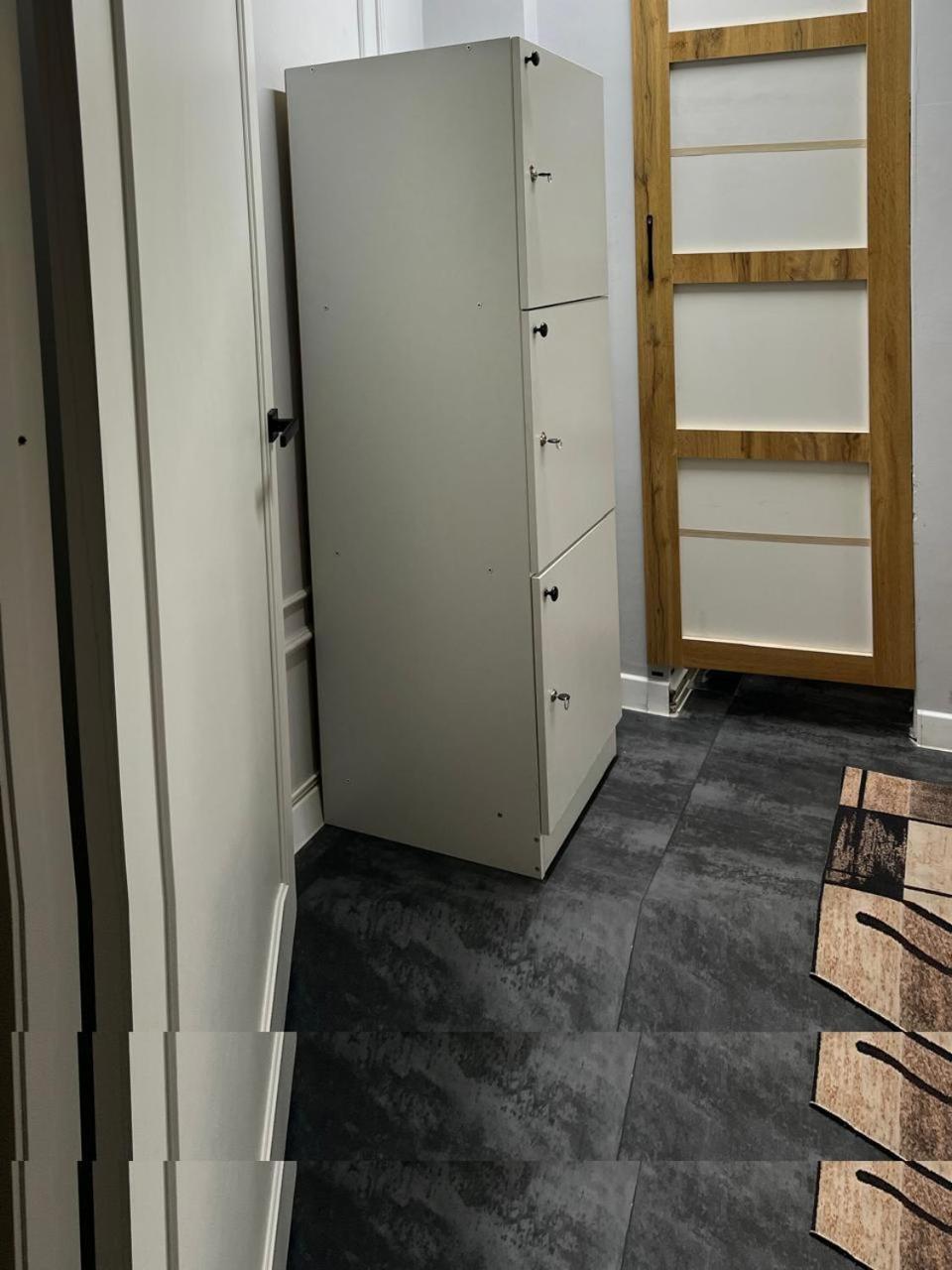 Hostel Del Luna Almatı Dış mekan fotoğraf