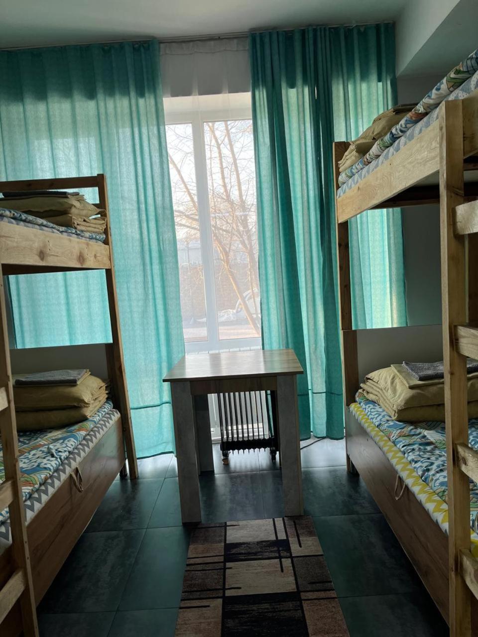 Hostel Del Luna Almatı Dış mekan fotoğraf
